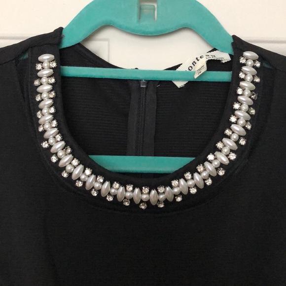 Black dress - Picture 3 of 4